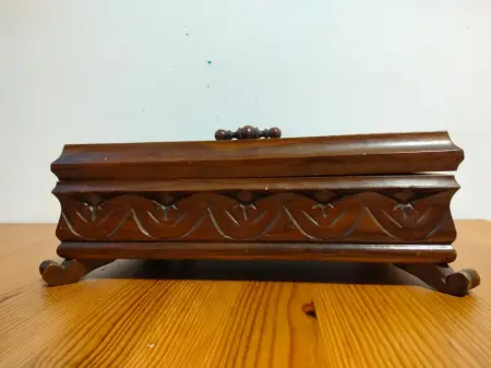 Caja Tabaquera Vintage Musical