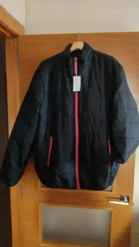 Vendo por fin de actividad lote ropa hombre nueva y usada