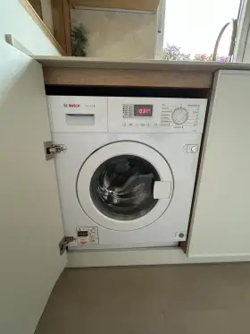 Lava secadora BOSCH Serie 4 WKD24362