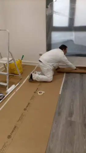 Pintor con años de experiencia 