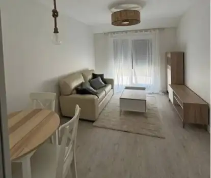Ático moderno con terraza, piscina y garaje en Arroyo de la Encomienda