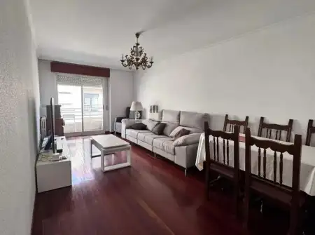 Amplio piso con garaje y trastero en Xinzo de Limia-Ourense