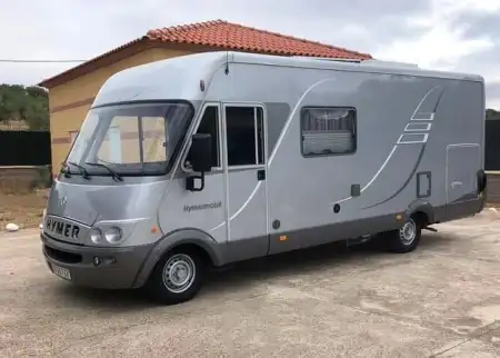 autocaravana hymmmer 660 l diesel 7 plazas per viajar y 7 per dormir