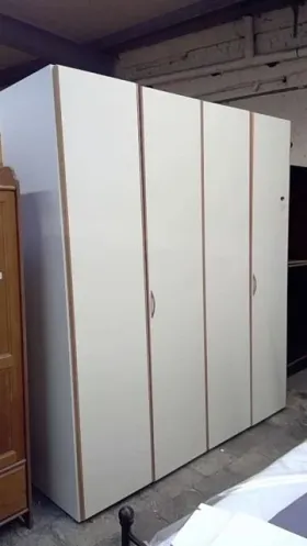 GARDE ROBES 4 PORTES MODERNE