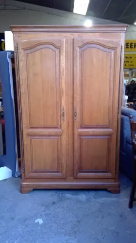 GUARDARROPA ROBLE
