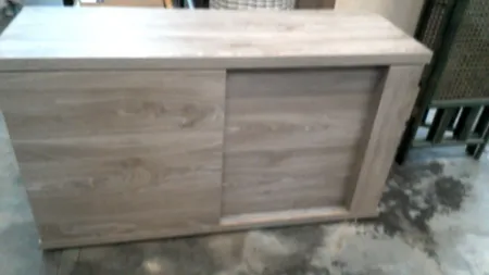 COMMODE MODERN FINEER