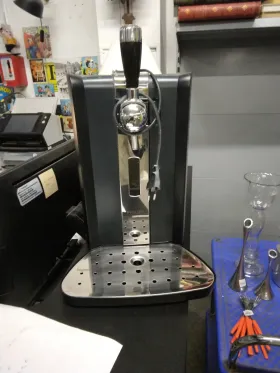 USTENSILE TIREUSE A BIERE