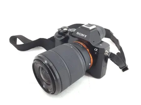 sony-evil-alpha-7-ilce-7-28-70mm-f3556-oss
