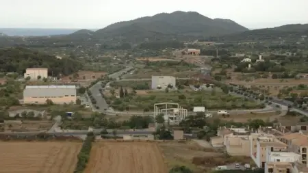 Solar urbano en Arta