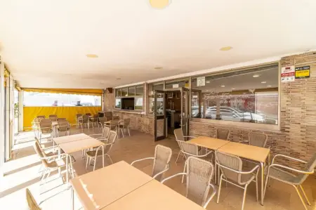 Locales en Puerto de Alcudia