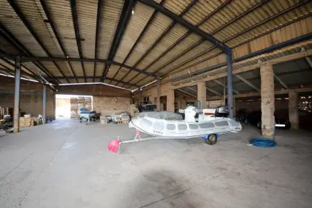 Locales en Vilafranca de Bonany Riera Taylor