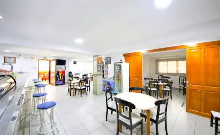 Locales en Sillot Riera Taylor