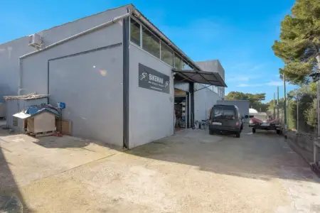 Locales en Alcudia Riera Taylor