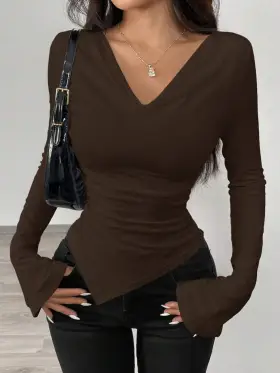 Airlisse Camiseta de punto con cuello de barco y bajo asimétrico para mujer, diseño de tirantes, cintura ceñida, adecuada para atuendos de invierno y Año Nuevo