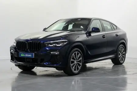BMW X6
xDrive 30dA