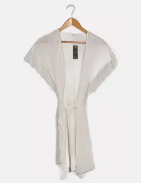 OyshoOtra ropa interior o de noche