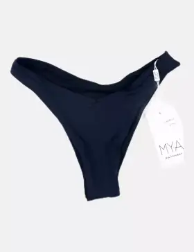 MYA swimwearBraguita negra bikini